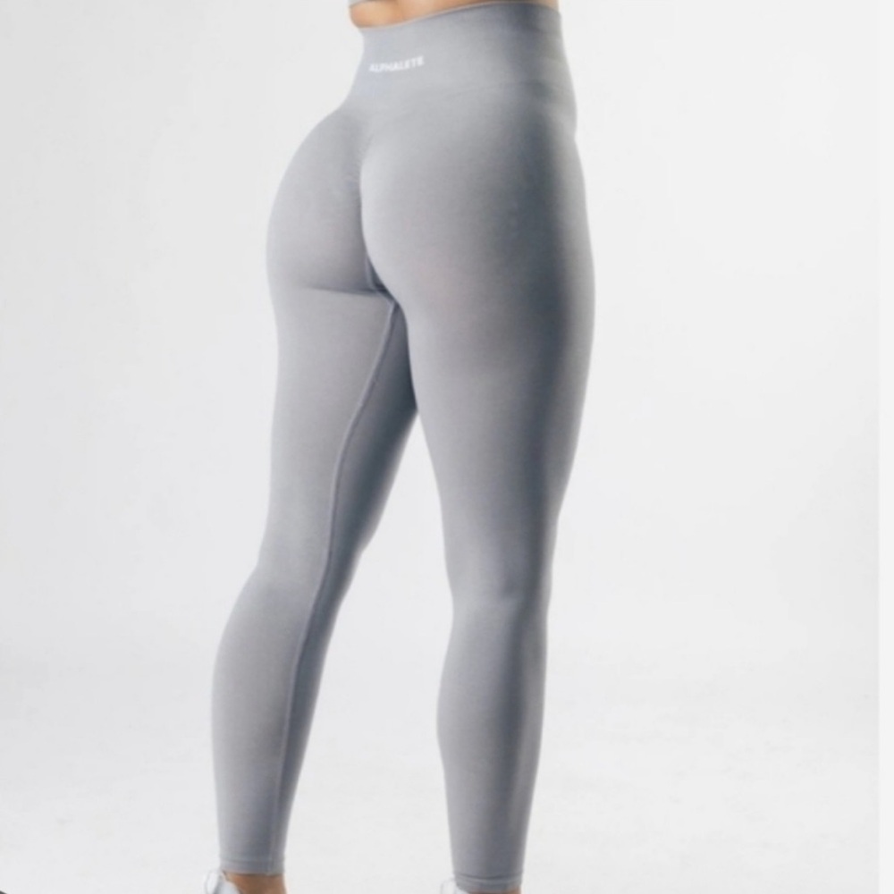 Alphalete amplify Leggings - Picture 2 of 2